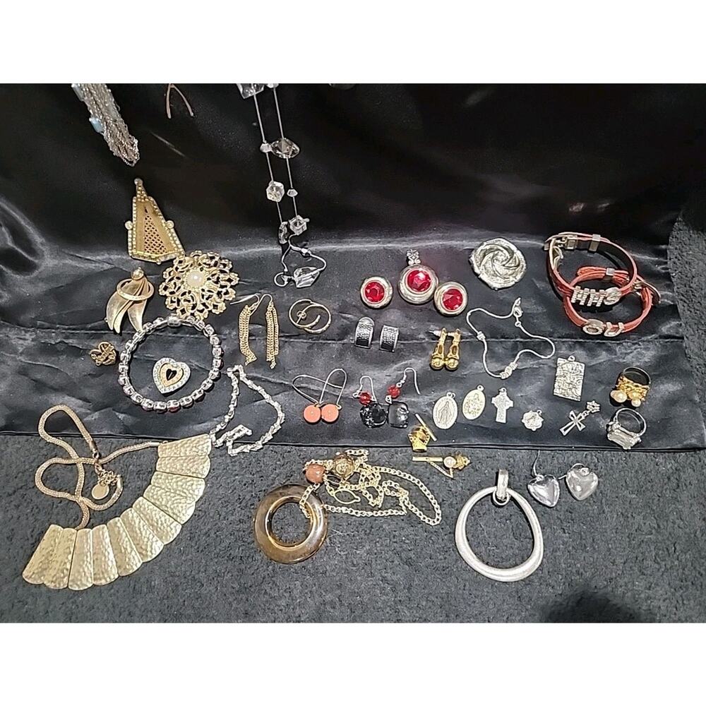 misc lot jewelry vintage Over 30 Pieces - Picture 14 of 14